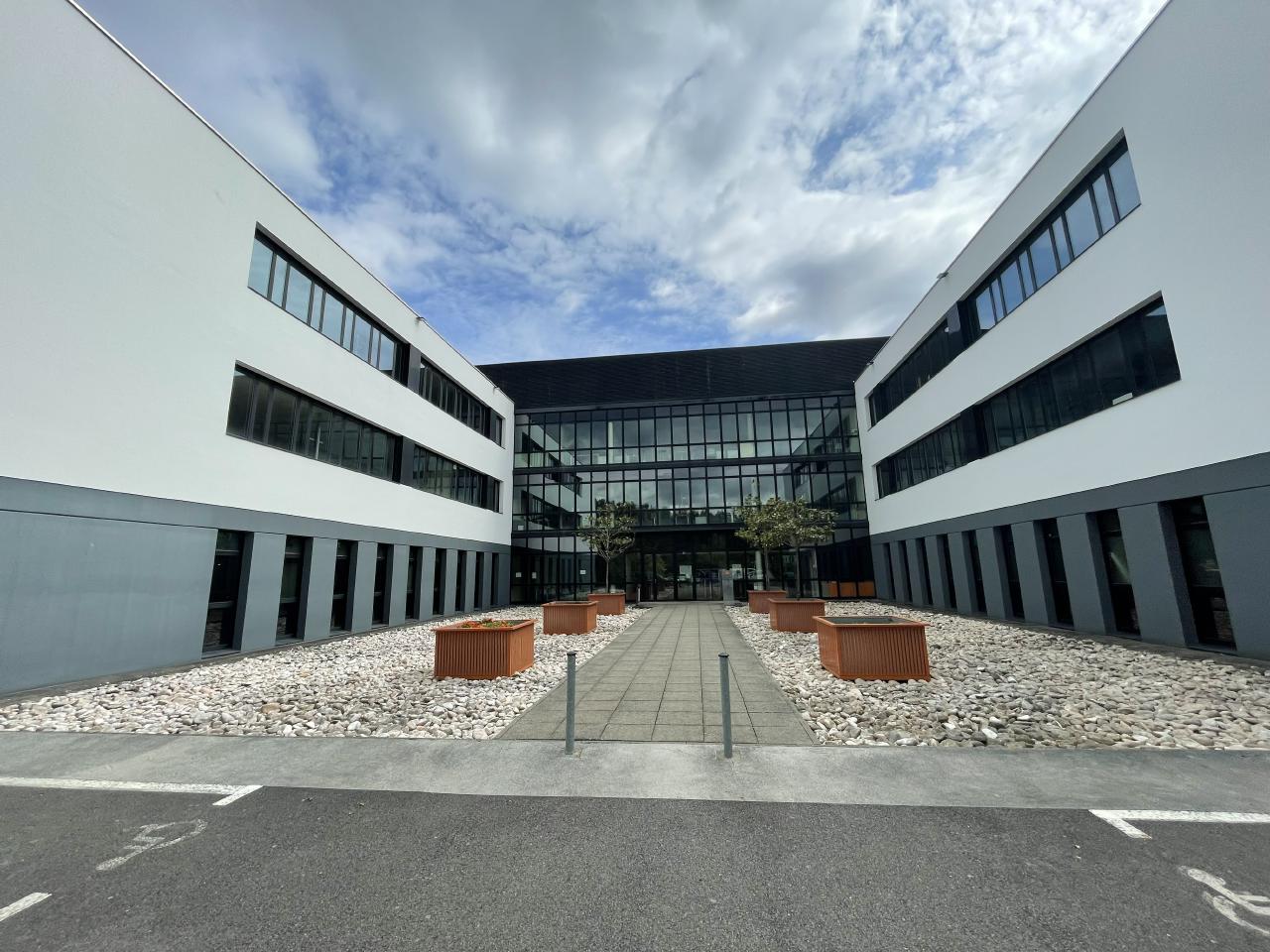 Bureau Rennes 5633m² Location bureau Rennes Ille-et-Vilaine OLBUR2205680 0